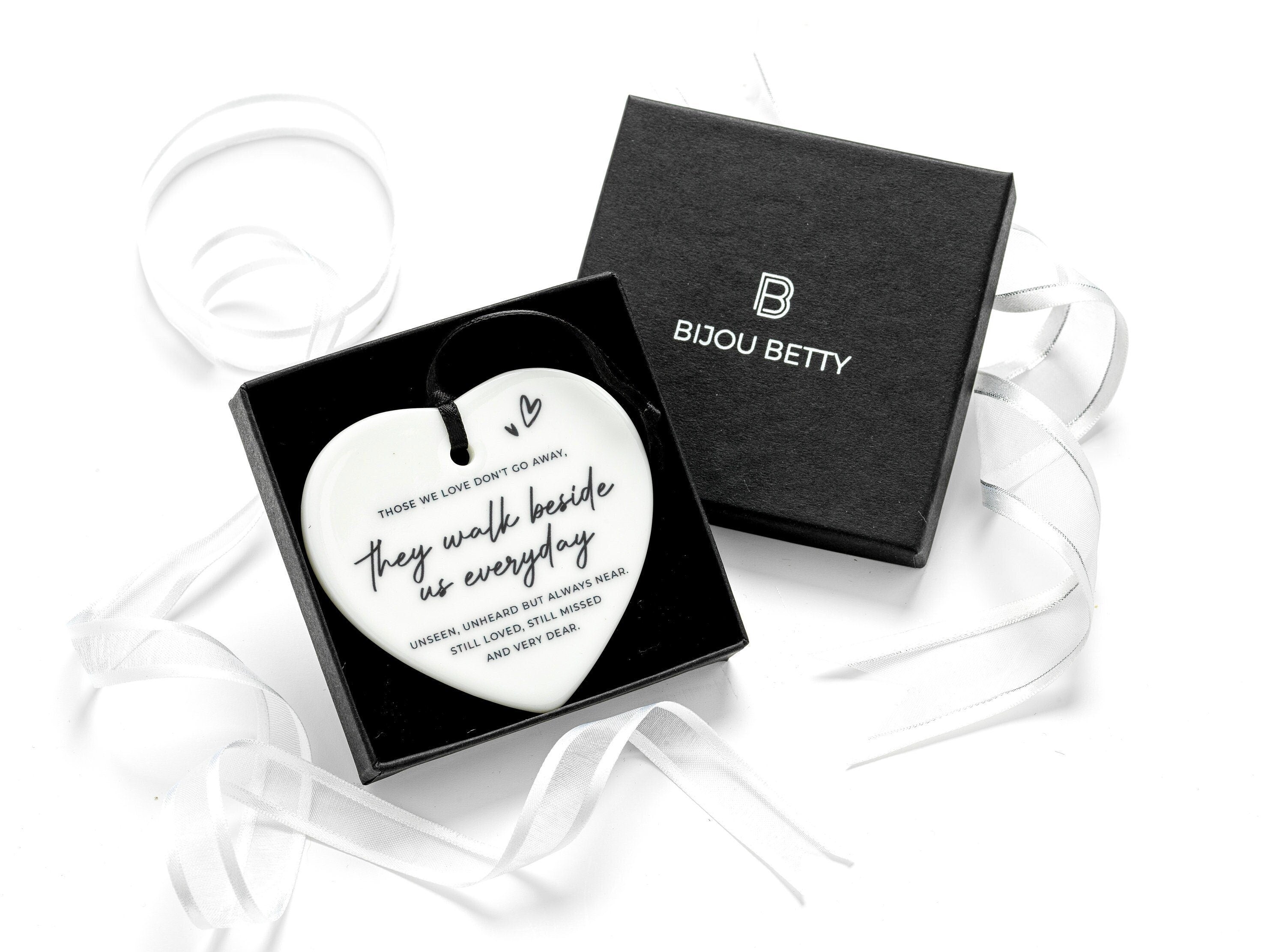 Ceramic sympathy heart keepsake in Bijou Betty gift box.