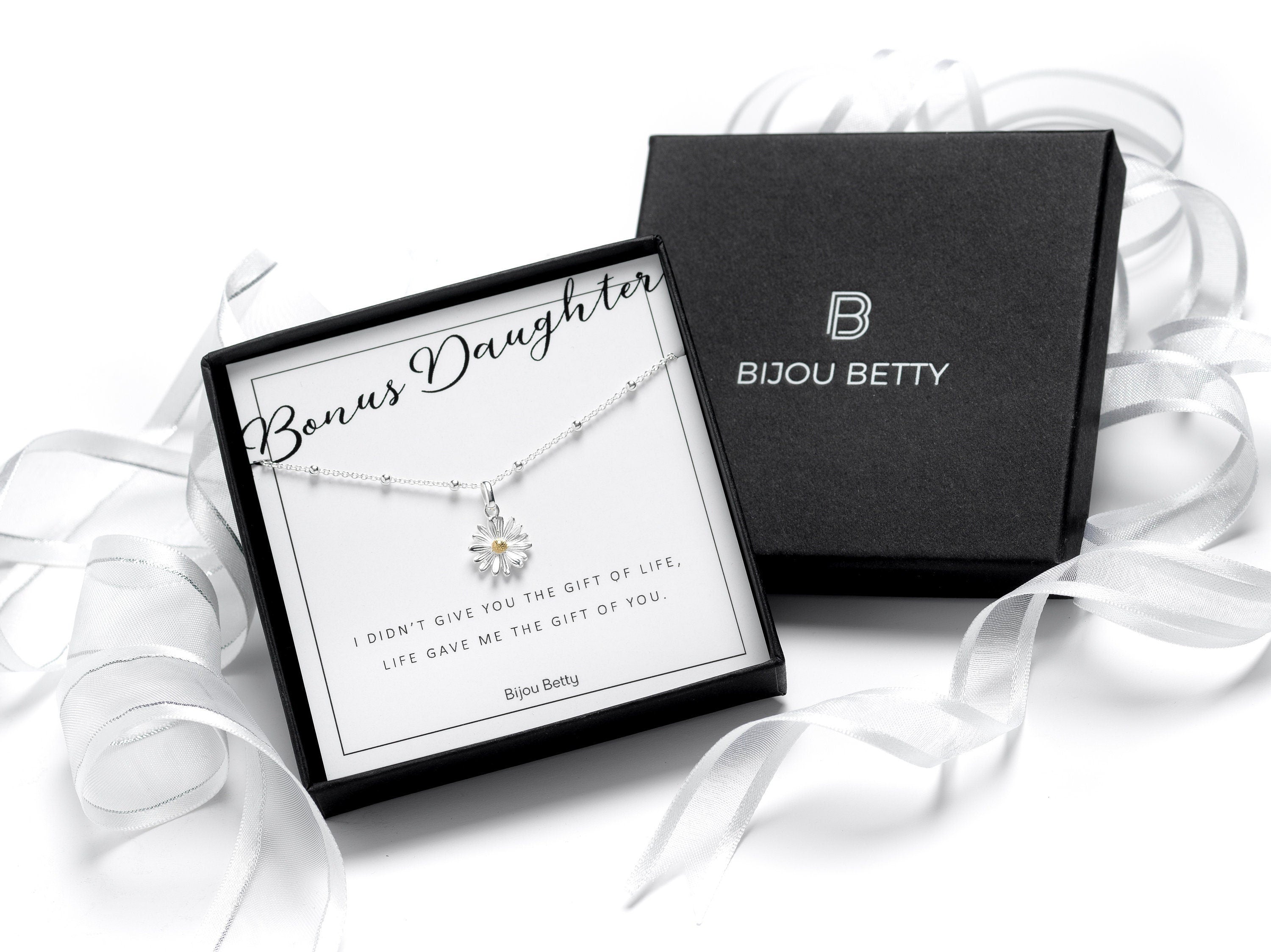Sterling silver stepdaughter daisy necklace gift, 12mm pendant, 16-18 inch chain, in Bijou Betty gift box with bag and card.