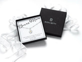 Sterling silver bonus mum daisy necklace in Bijou Betty gift box.
