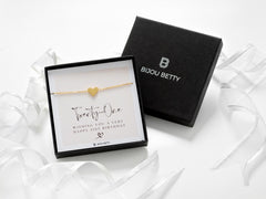 18k gold-plated 10mm heart bracelet in Bijou Betty luxury box with 21st birthday card, ideal for daughters.