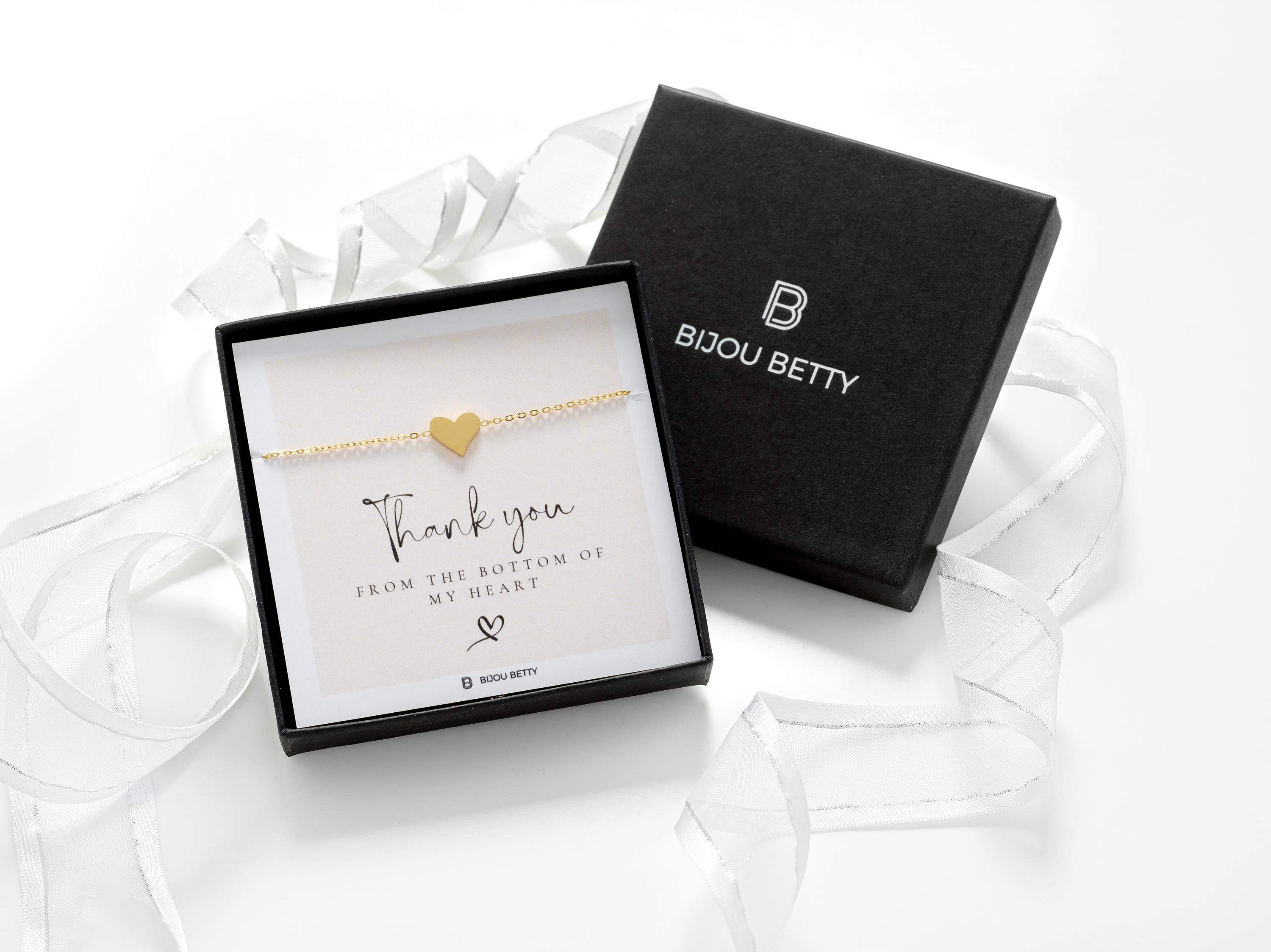 18k gold-plated 10mm heart bracelet in Bijou Betty box with thank you card, ideal for daughters.
