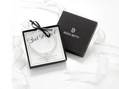Bijou Betty friend bracelet with tissue, card, customised tag, and gift bag, great for special moments.