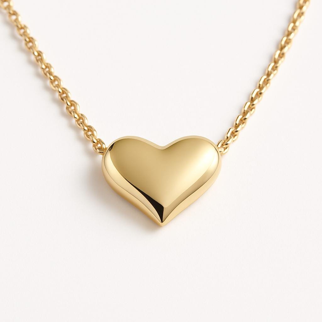 Close-up of 925 silver heart necklace with gold/rose gold options, perfect for goddaughter birthday gifts.