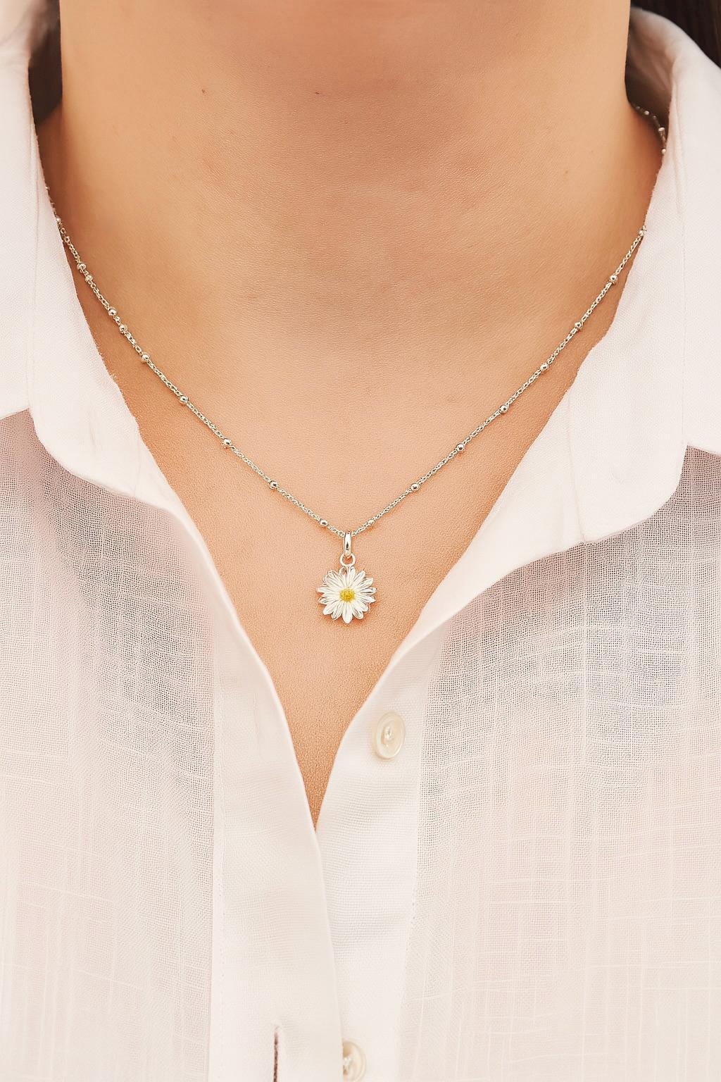 Silver Daisy Pendant Necklace For Granddaughter