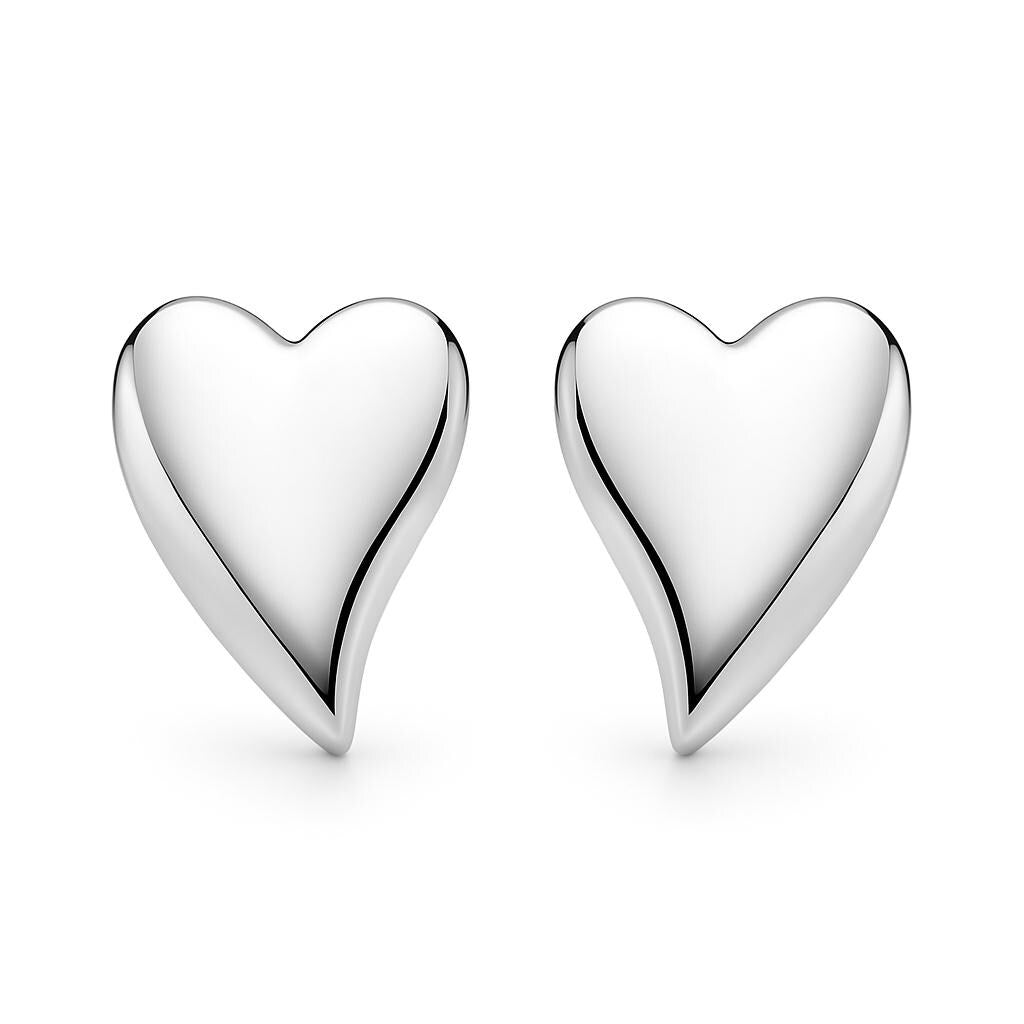 Close-up of 925 silver 9mm x 6mm heart stud earrings, perfect for 21st birthday gifts for sisters or girlfriends.